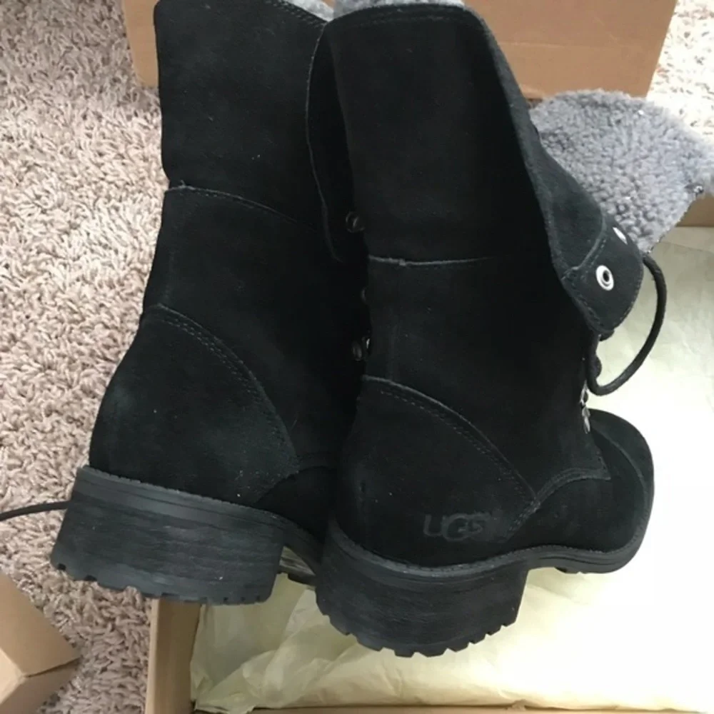 NWB UGG Black Leather FoldOver Boots 6M